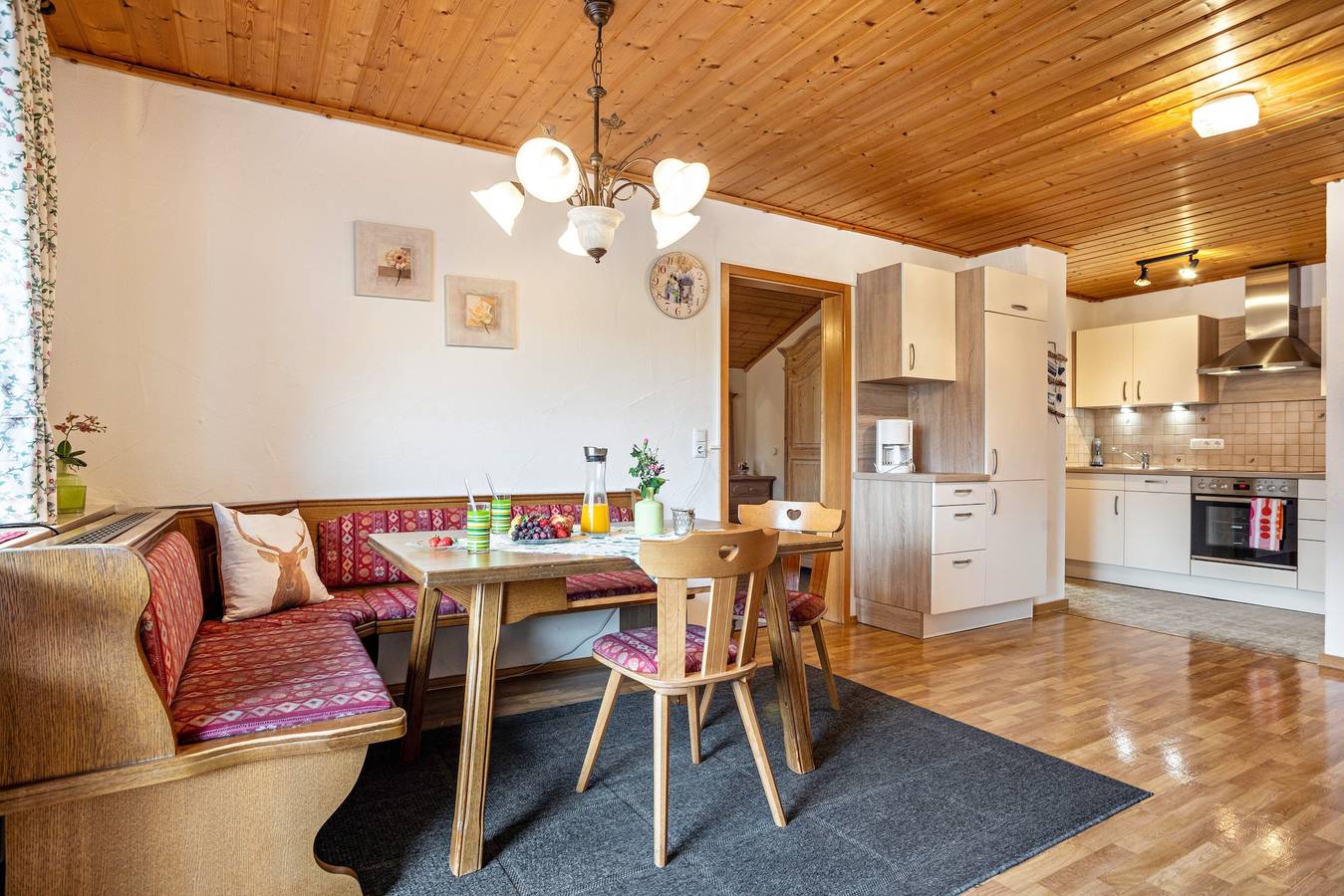 Appartement 'Erd - Reuterwanne' met Uitzicht op de Bergen, Gedeelde Tuin en Wi-Fi, foto 7