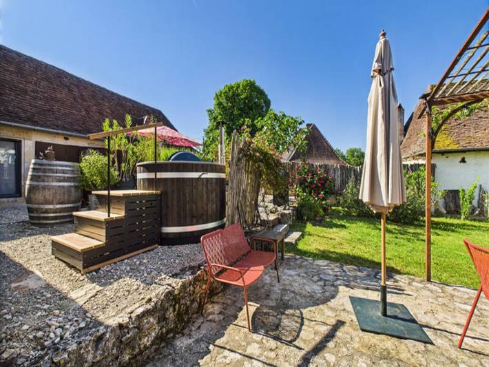 Gîte pour 6 personnes, avec jardin, adapté aux familles à Fossemagne - 2