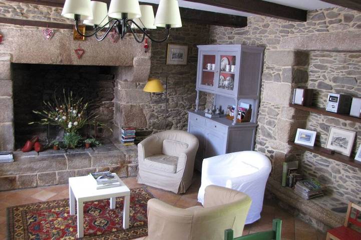 Location de vacances pour 6 personnes, avec jardin à Léhon