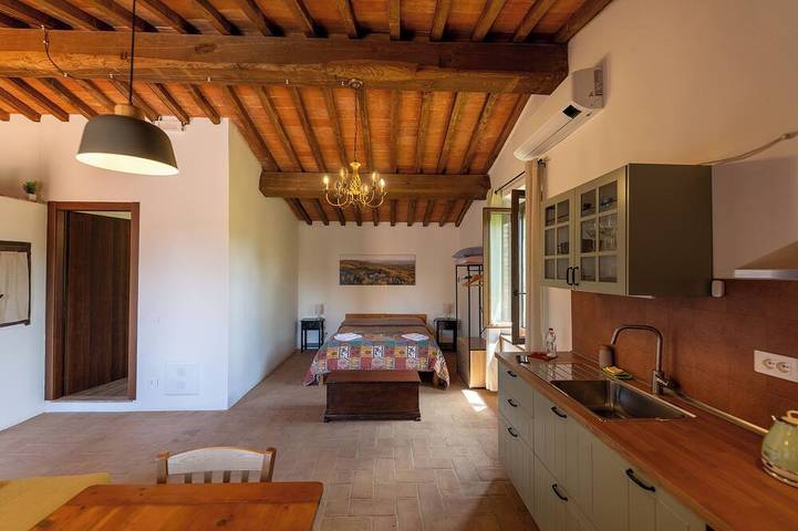 Appartamento intero, Monolocale privato ed accogliente, in stile rustico in Montalcino, Val d’Orcia