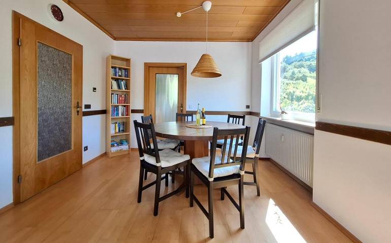 Ferienwohnung für 8 Personen, mit Ausblick und Garten in Leinsweiler - 4