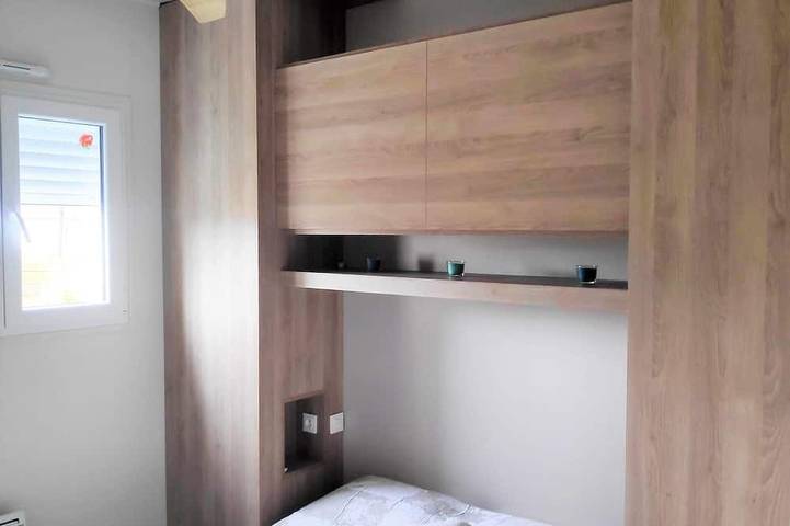 Location de vacances pour 3 personnes, avec terrasse et jardin, animaux acceptés à Vains - 2