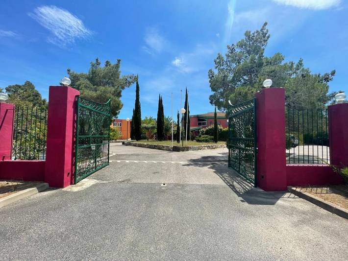 Hôtel pour 2 personnes, avec piscine ainsi que jardin et terrasse à Rivesaltes - 2