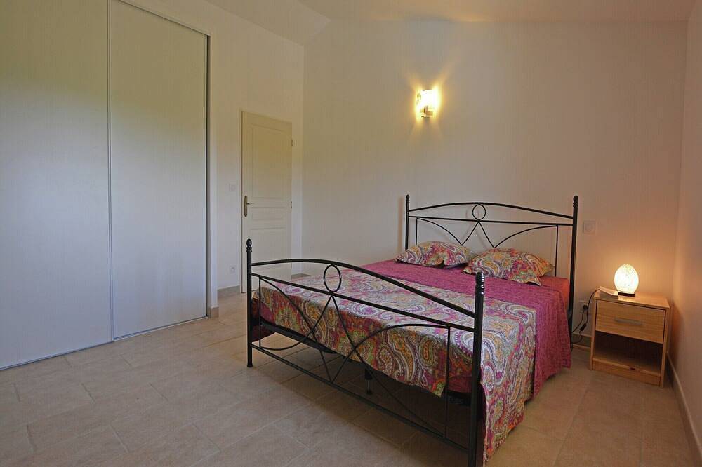 Schöne Villa mit privatem Pool im Gard in Saint-Laurent-de-Carnols, Nimes und Umgebung