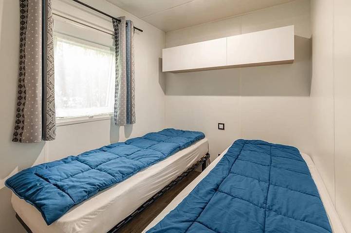 Mobil home pour 6 personnes dans Chateau De La Vigne - 3