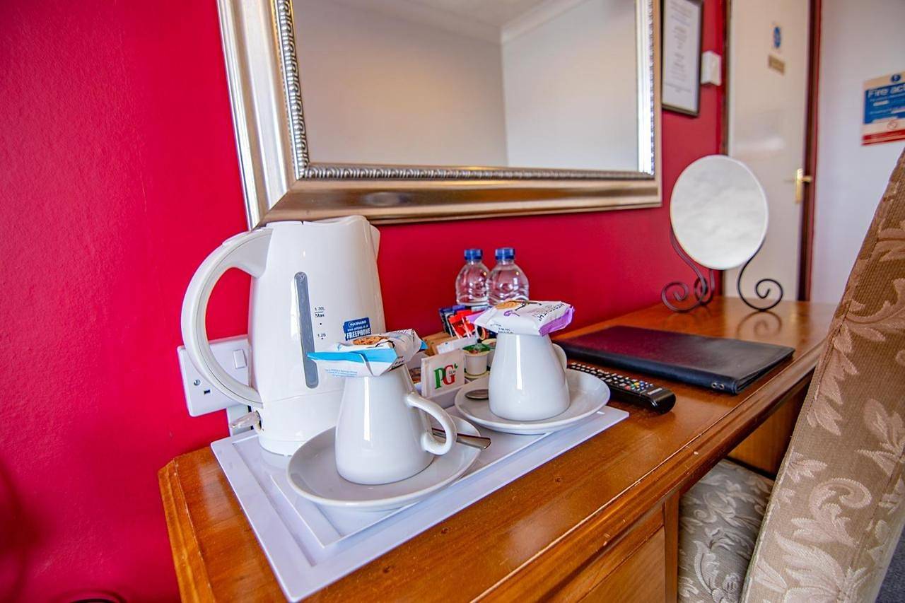 Triple Room with Shower in Woodbridge (Suffolk), Suffolk