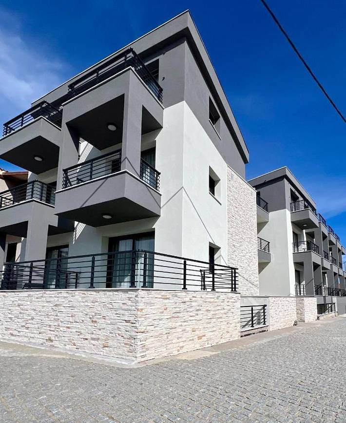 Ferienhaus für 2 Personen, mit Balkon und Terrasse sowie Garten und Ausblick in Sarti
