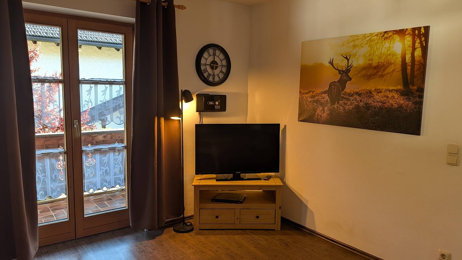 Entire apartment, Apartment 'Wohnung 2' with Mountain View, Balcony and Wi-Fi in Mittenwald, Bavarian Alps