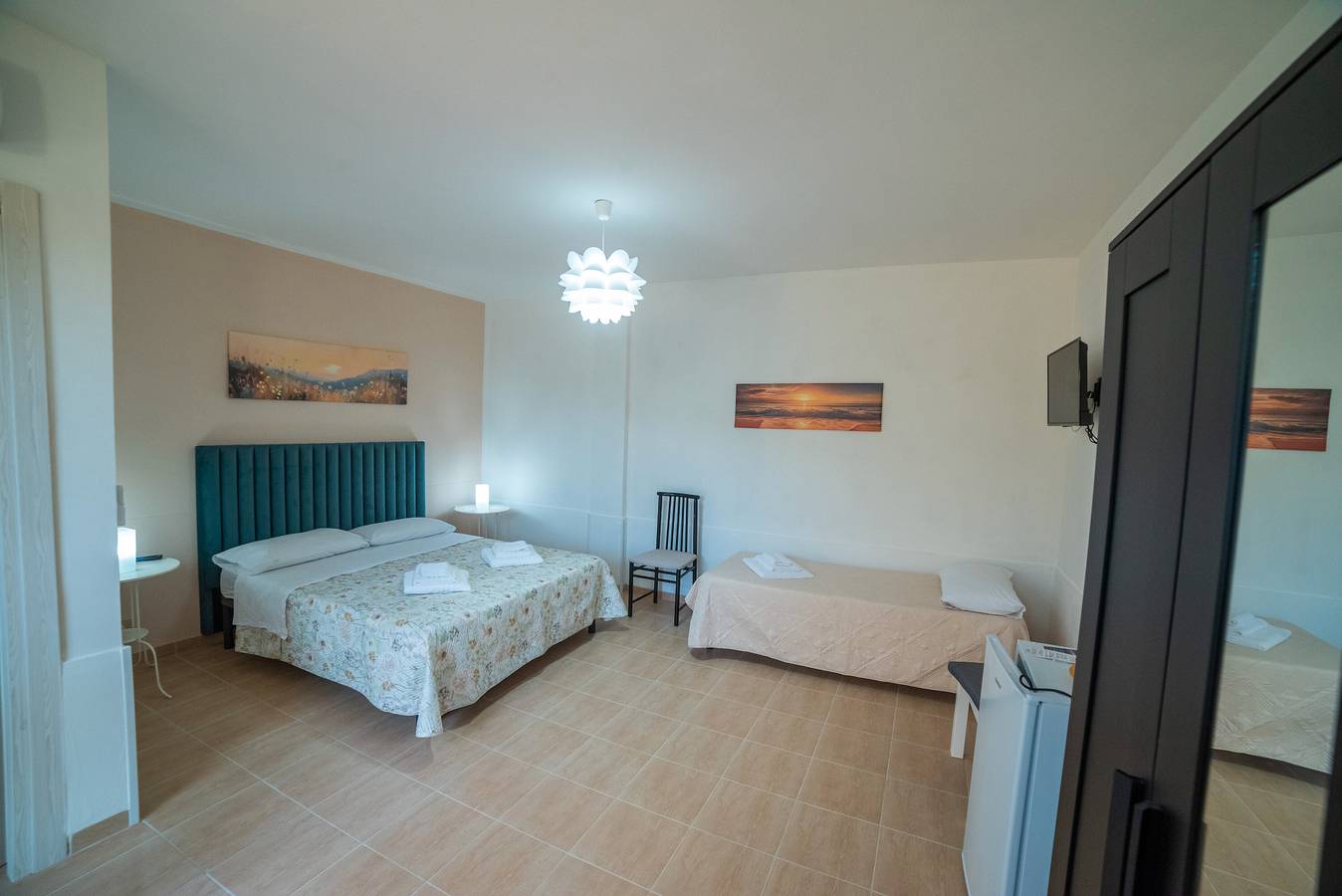Alojamiento y desayuno 'Camera One Vista Cortile' con terraza compartida y aire acondicionado in Cilento