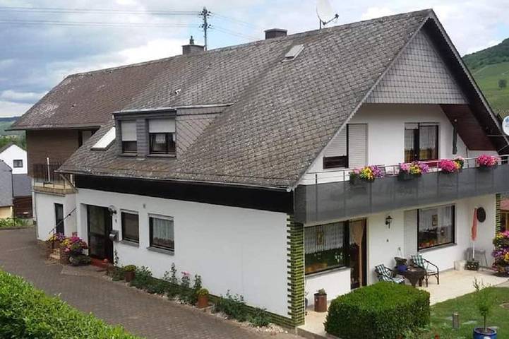 Location de vacances pour 5 personnes, avec balcon à Schleich