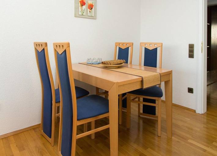 Ferienwohnung für 2 Personen, mit Balkon und Terrasse sowie Ausblick in Neuwied - 2