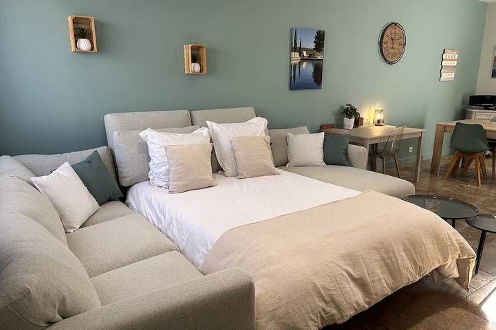 Logement Lavande aux Pieds des Tours in Châteaurenard, Region de Arles