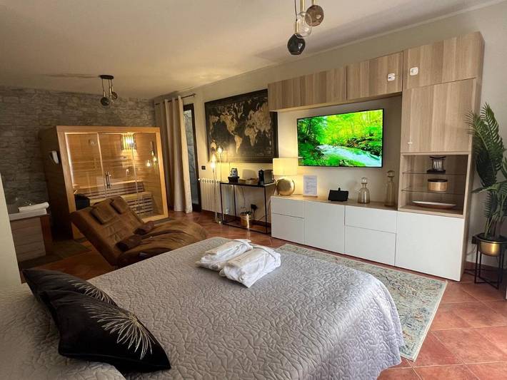 Maison d’hôte pour 2 personnes, avec sauna et terrasse ainsi que piscine et jacuzzi