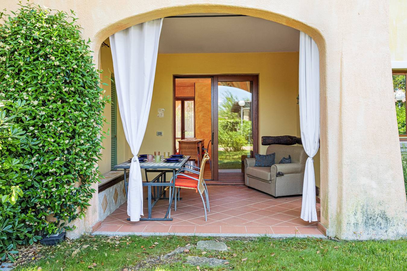 Between Crystal-Clear Sea and Relaxation in Porto San Paolo in I Fari, Loiri Porto San Paolo