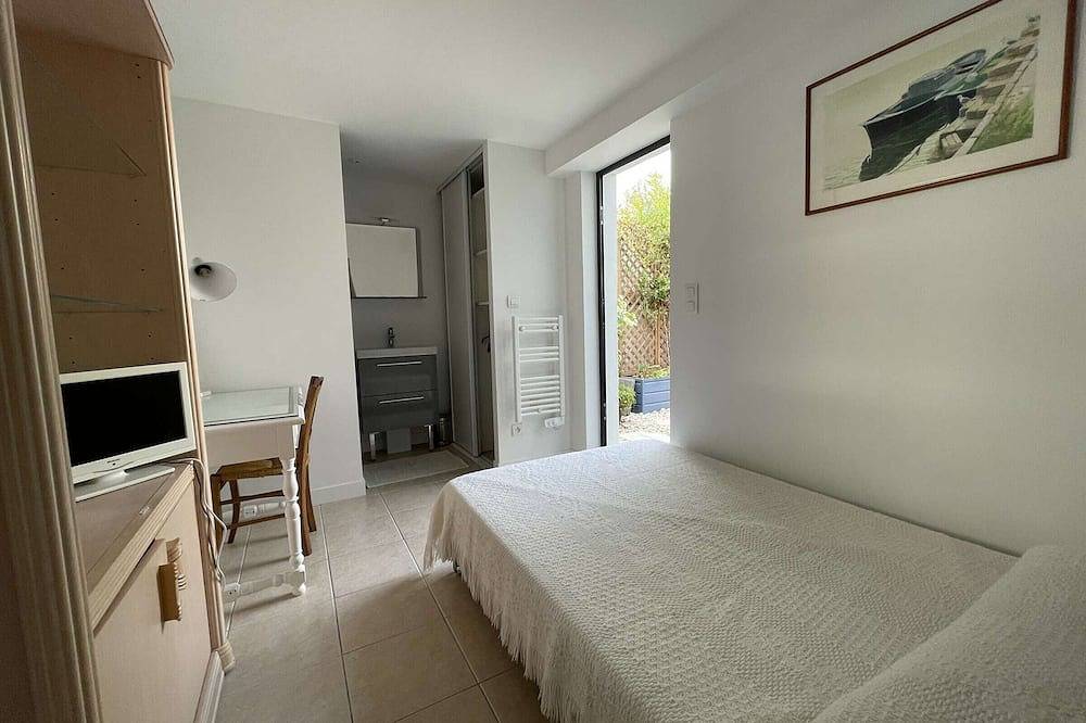 Entire apartment, Estudio céntrico con wifi y jardín – La Rochelle in La Rochelle, La Rochelle region