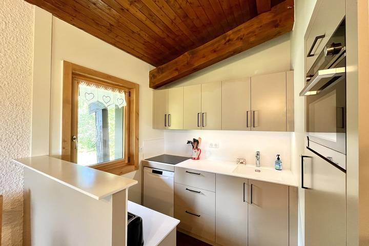 Ganze Wohnung, Ski-in/ski-out apartment with balcony in Combloux in Combloux, Pays du Mont-Blanc