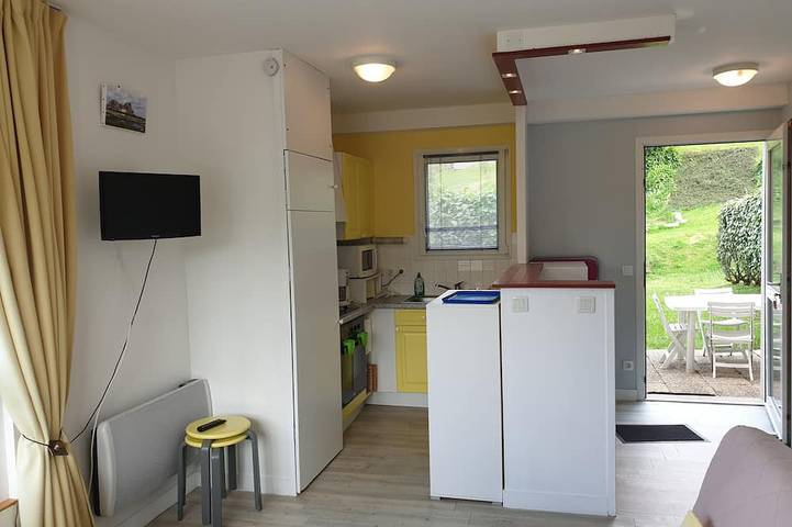 Gîte pour 3 personnes, avec jardin dans Plage de Trestel - 4