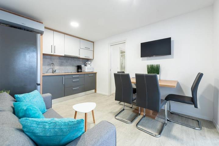 Camping für 6 Personen, mit Ausblick und Garten sowie Pool, mit Haustier in Drage (Pakoštane) - 2