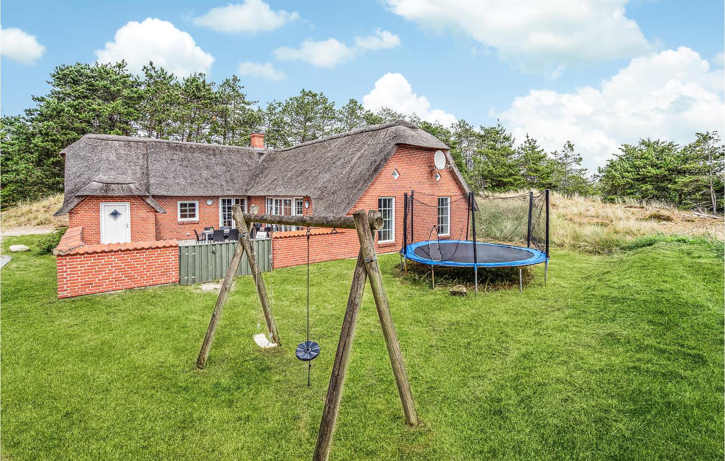 Ferienhaus für 12 Personen mit Terrasse in Sønderstrand, Tagholm