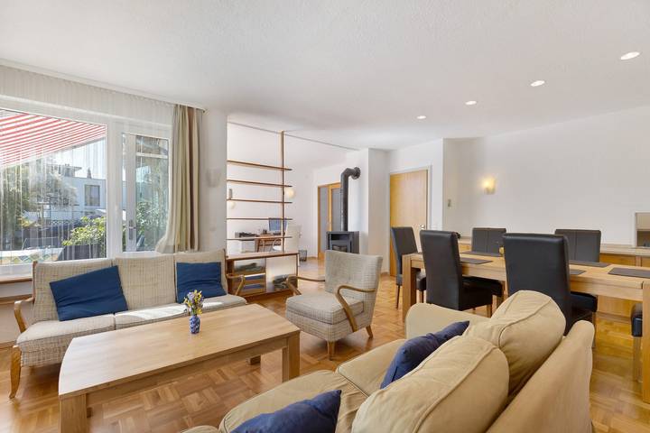 Hel lejlighed, Apartment 'Hegaudomizil' with Private Terrace, Private Garden and Wi-Fi in Engen, Hegau