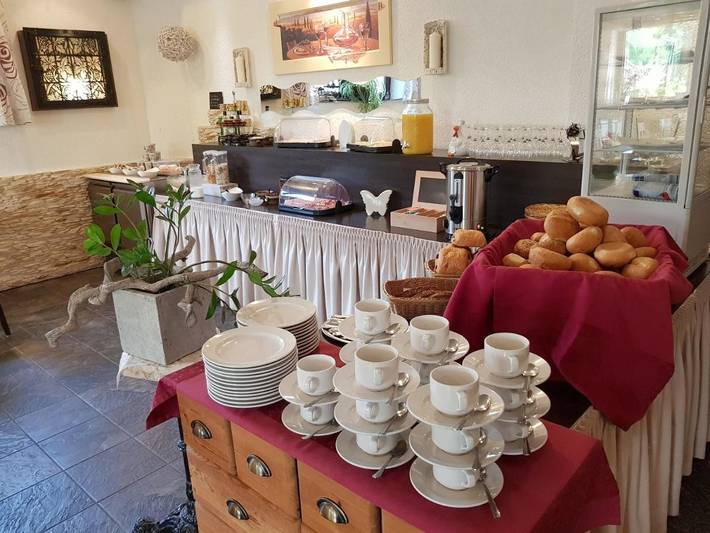 Ferienhaus für 2 Personen, mit Terrasse und Garten sowie Seeblick und Ausblick in Senheim - 2