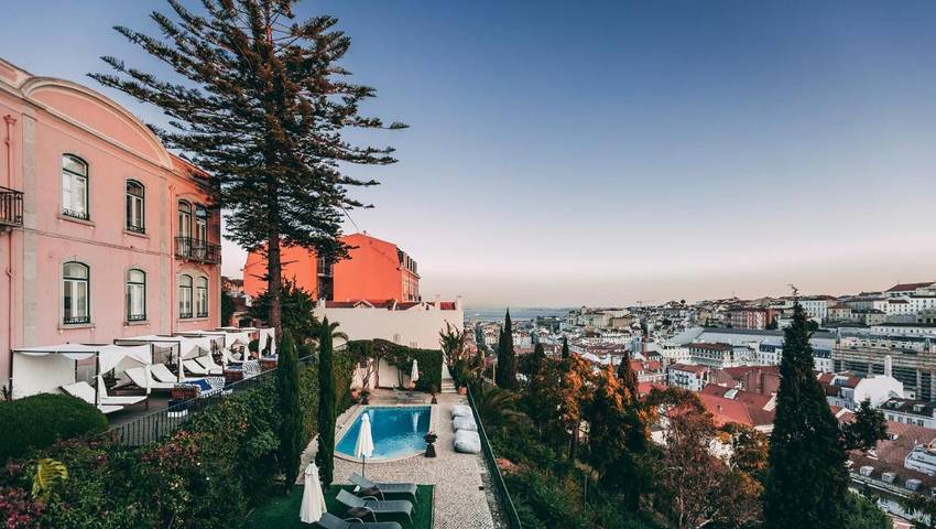 Pousada para 2 pessoas, com jardim e piscina e ainda sauna em Lisboa