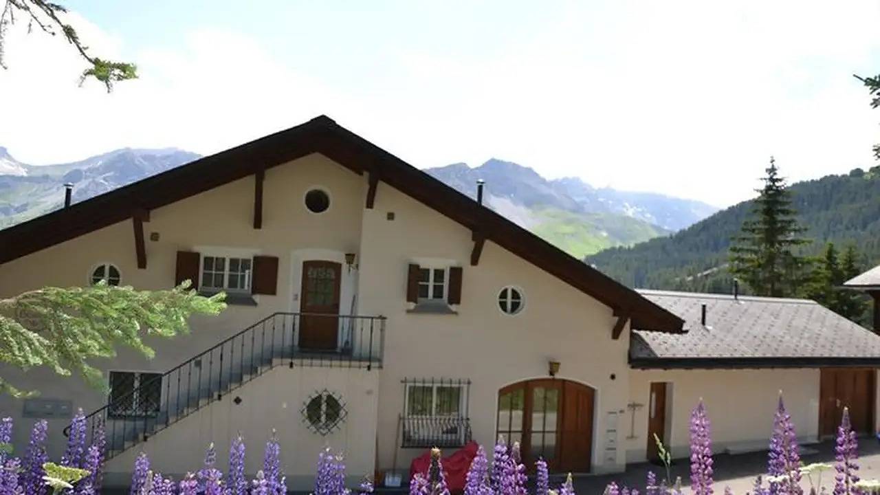 Geheel vakantieappartement, Vakantieappartement voor 4 personen met balkon in Arosa, Plessur Alpen