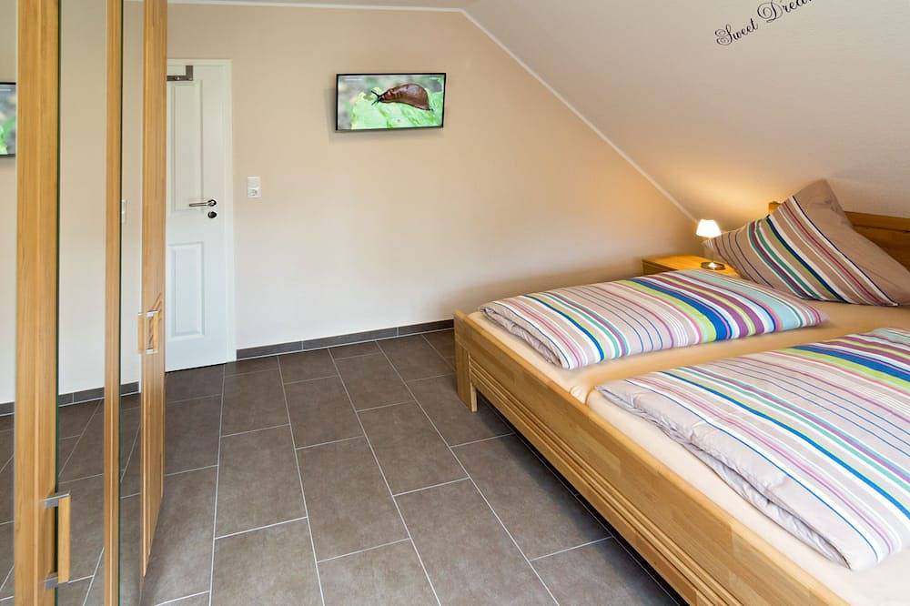 Ferienhaus Ockenfels Chalet am Deich - Haus 2 - Kinder und Hunde Willkommen- in Neßmersiel, Dornum