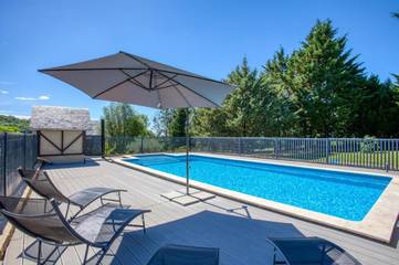 Gîte pour 6 personnes, avec jardin et jacuzzi ainsi que piscine et terrasse dans Les Coteaux Périgourdins