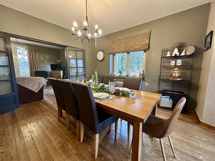 Ferienhaus mit schöner Terrasse beim Semoisfluss in Alle-sur-semois, Region Namur