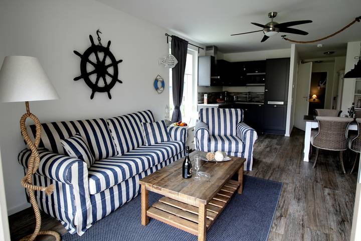 Ferienwohnung für 5 Personen, mit Terrasse am Dierhagen Strand