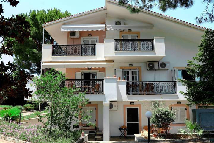 Ferienhaus für 4 Personen mit Garten in Fthiotida