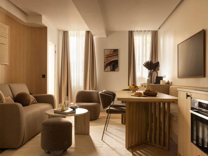 Gîte pour 8 personnes dans Gare De L Est