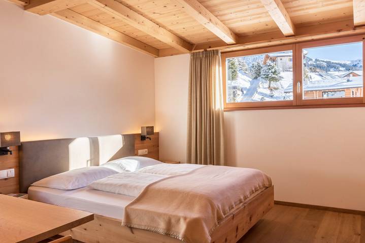 Estúdio inteiro, Apartamento Studio "Villa Solinda - Rossini" com vista para a montanha, Varanda e Wi-Fi in Daunei, Wolkenstein