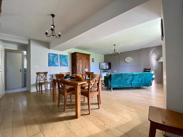 Location de vacances pour 5 personnes, avec jardin et vue, adapté aux familles à Surrain - 4