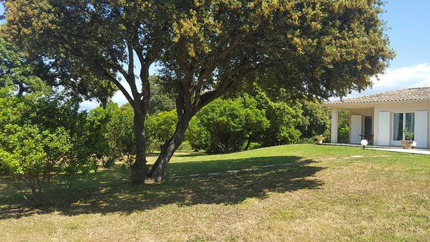 Location de vacances pour 8 personnes, avec jardin et vue dans Plage de la Stagnola - 3