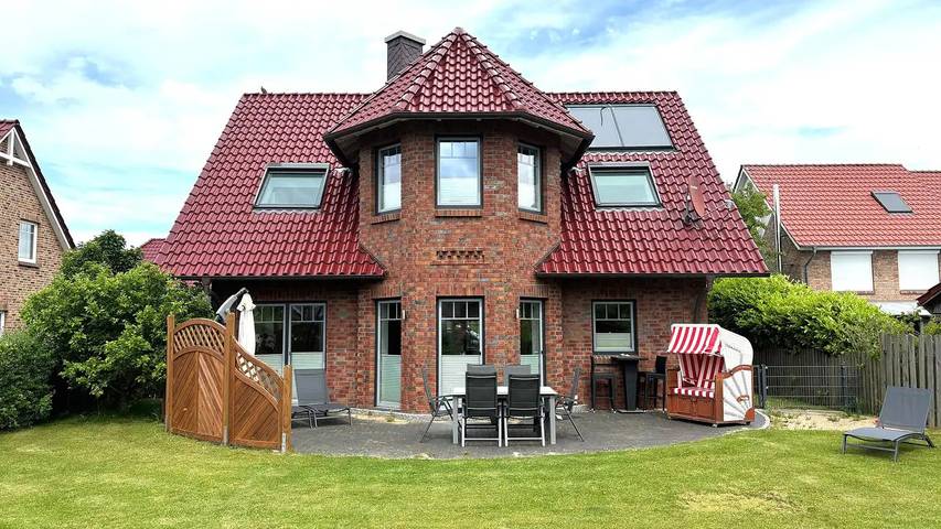 Ferienhaus für 10 Personen, mit Terrasse und Sauna sowie Garten