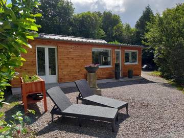 Gîte pour 6 personnes, avec vue et jardin, animaux acceptés à Plouigneau