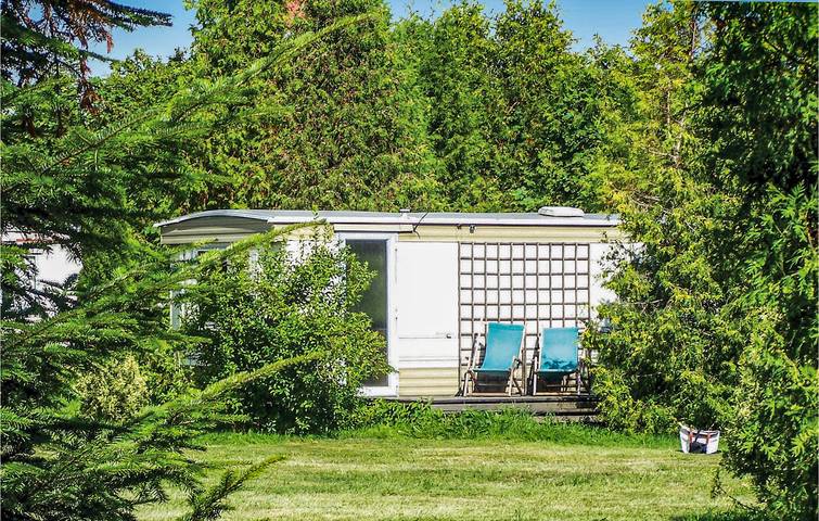 Wohnwagen für 4 Personen, mit Terrasse in Polnische Ostsee - 2