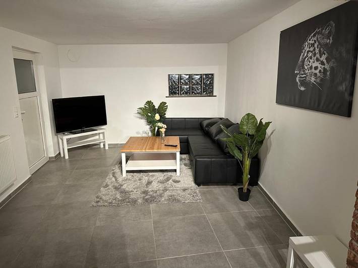 Ferienwohnung für 5 Personen, mit Garten und Ausblick in Celle