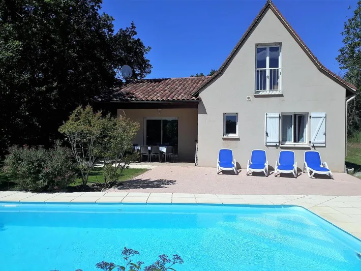 Villa for 6 people, with garden and pool as well as view - 1