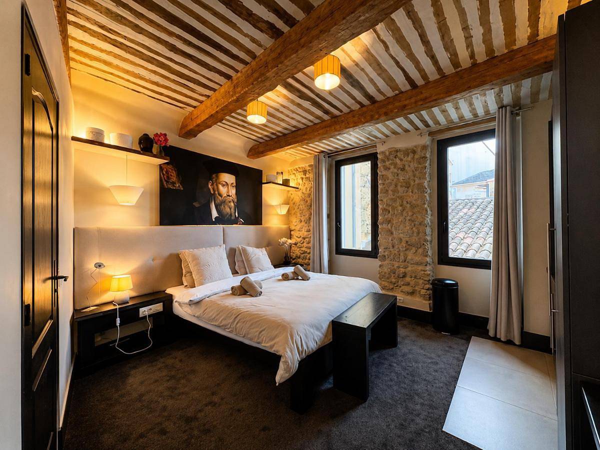 Appartement entier, Auberge Nostradamus, Appartement 2 in Salon-de-Provence, Côte méditerranéenne (France)