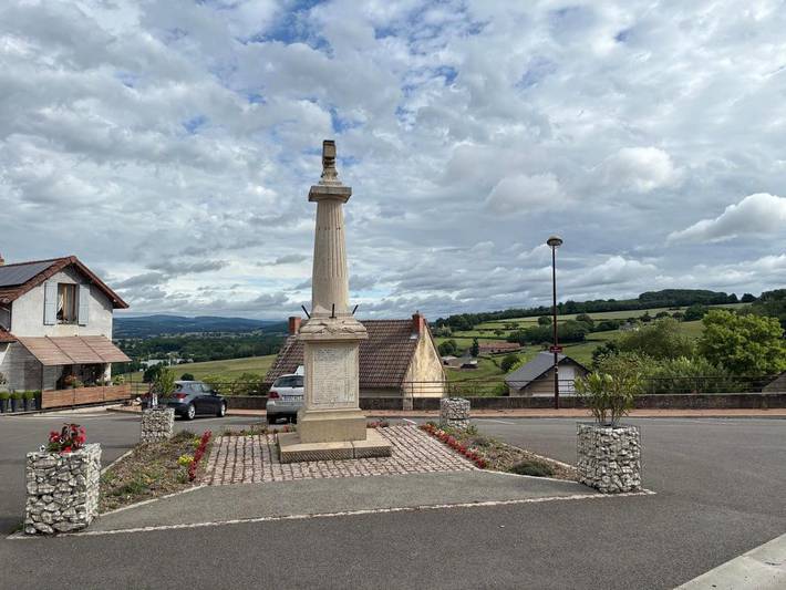 Gîte pour 6 personnes, avec jardin ainsi que balcon et vue à Saint-Didier-sur-Arroux - 2