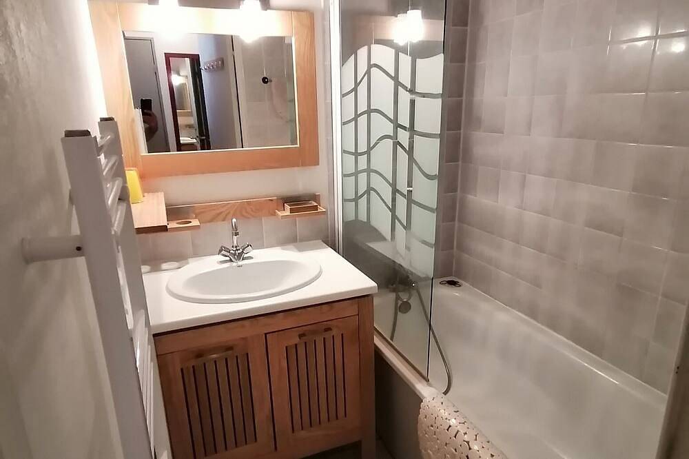 Logement au village vacances 'Port Aloès' avec vue mer, piscine partagée et climatisation in Côte Vermeille, Cerbère