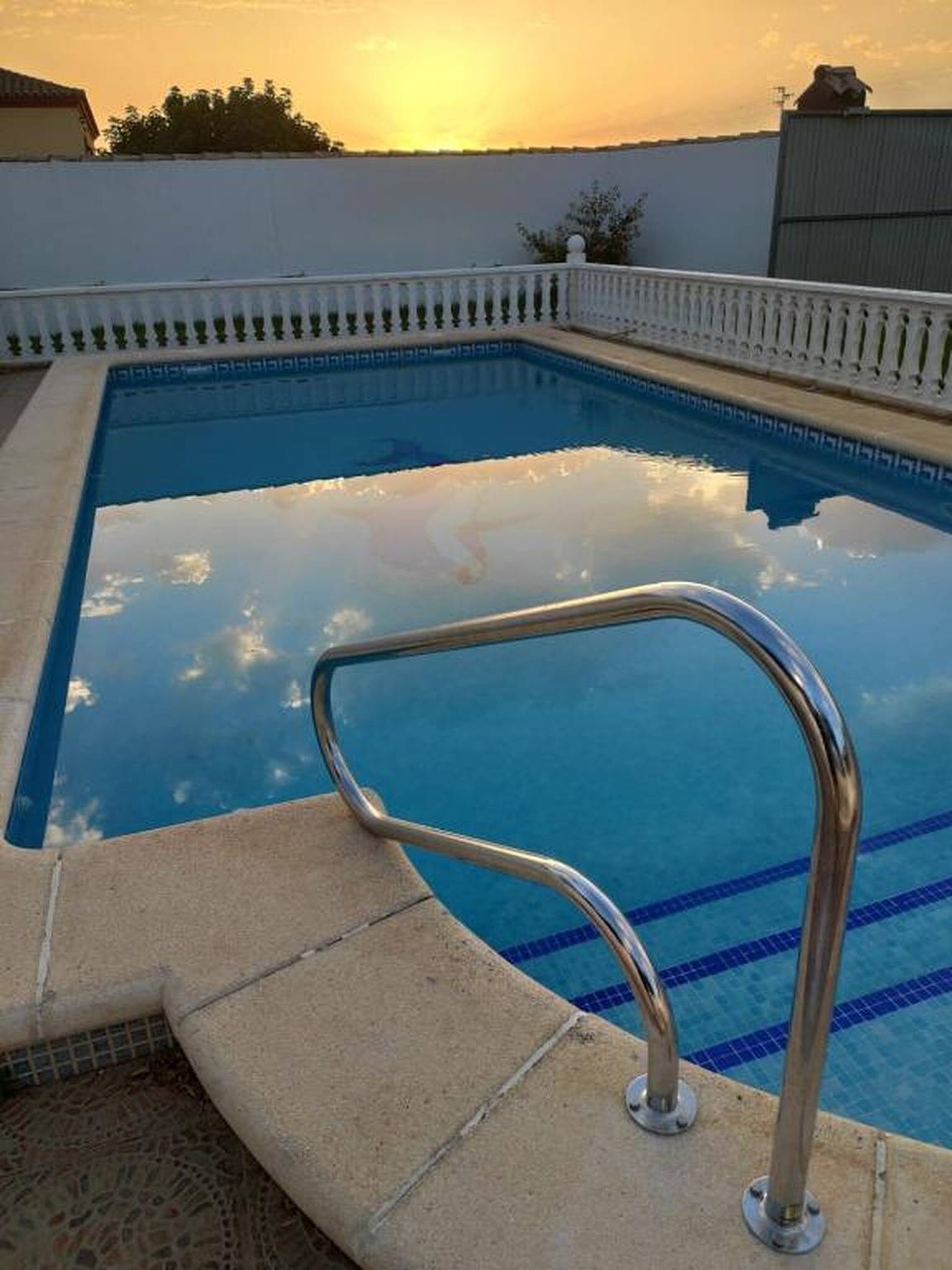 Chalé 'Tu Limonero' com piscina privada, Wi-Fi e ar condicionado in Pago del Humo, Chiclana de la Frontera