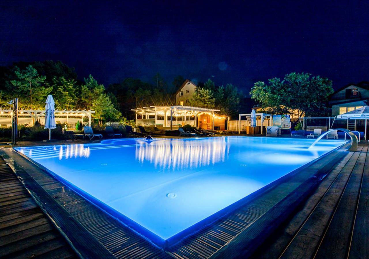 Ośrodek Kolonijno Wczasowy Mewa - przy plaży z basenem z podgrzewaną wodą i mini Spa in Niechorze, Powiat gryficki
