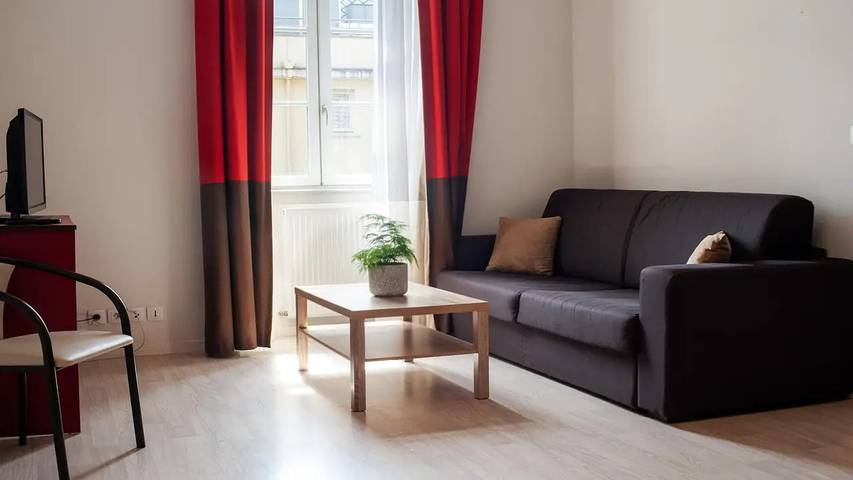 Appartement de vacances pour 5 personnes, avec piscine à Dinan