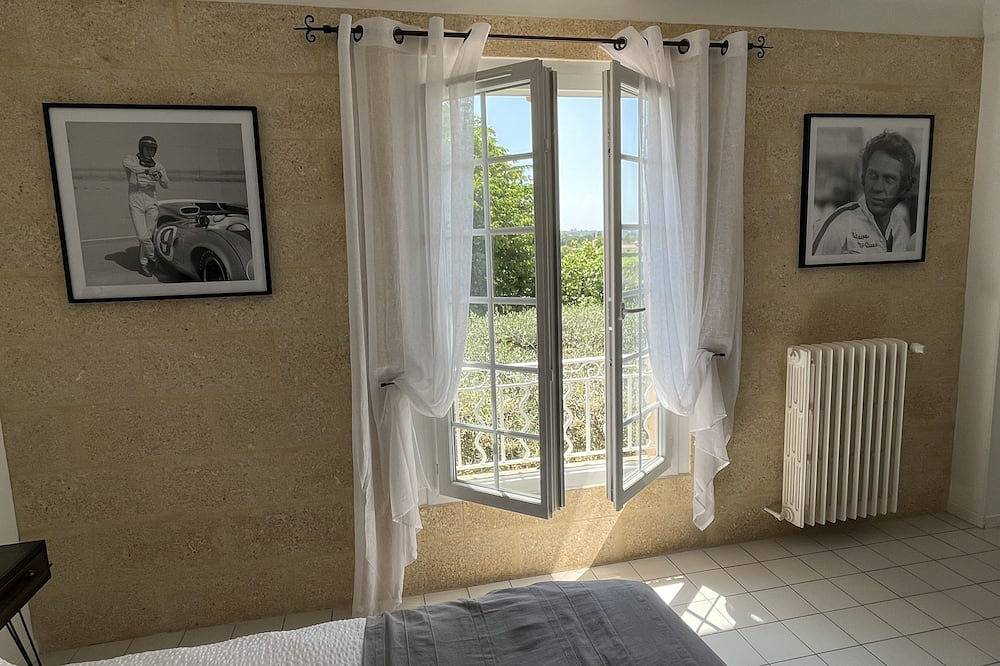 Chambre Dhôtes Steve Mcqueen, 2 Personnes, à 2 pas D'uzès in Saint-Quentin-la-Poterie, Nimes region