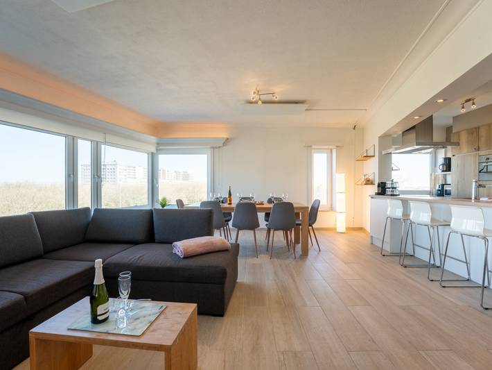 Ferienwohnung für 8 Personen, mit Balkon in Middelkerke