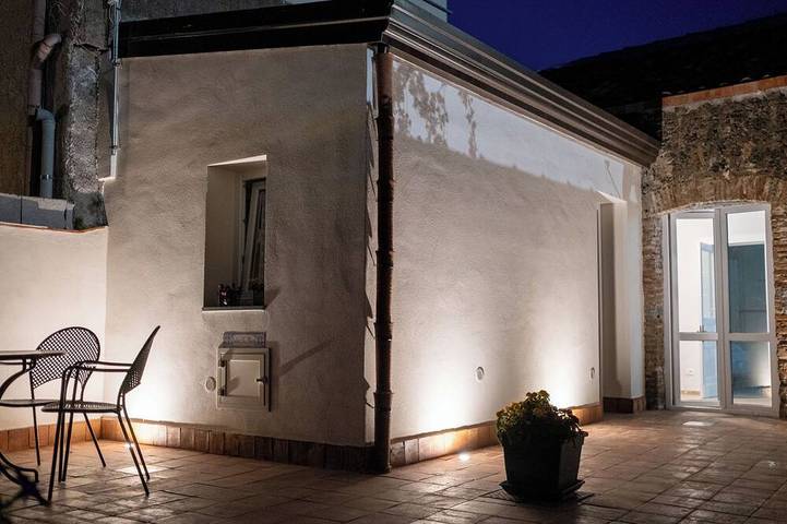 Casa vacanza per 3 persone, con giardino a Belpasso